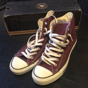 Converse Chuck Taylor Burgundy